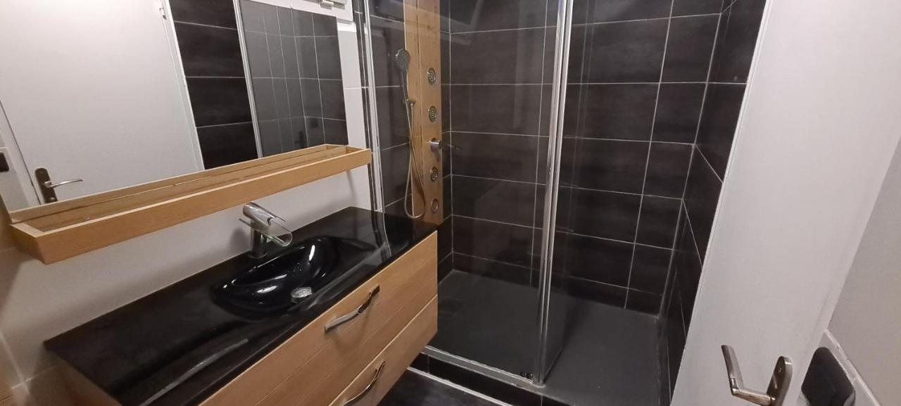 Appartement 65M² Paris - Disneyland - Rer A Noisy-le-Grand Bagian luar foto